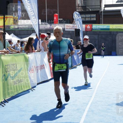 09.08.2026 - GEWOBA Citytriathlon Bremen Yannick Fuchs http://msf.ph/oto/9940522 09.08.2026 15:39:48 Ziel 233, 318, 478 meine-sportfotos.de