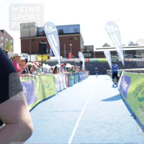 09.08.2026 - GEWOBA Citytriathlon Bremen Yannick Fuchs http://msf.ph/oto/9940538 09.08.2026 15:39:52 Ziel 233, 478 meine-sportfotos.de