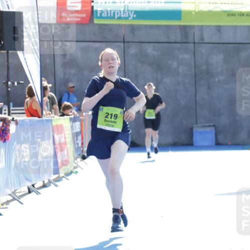 09.08.2026 - GEWOBA Citytriathlon Bremen Yannick Fuchs http://msf.ph/oto/9940541 09.08.2026 15:39:54 Ziel 219, 233, 478 meine-sportfotos.de