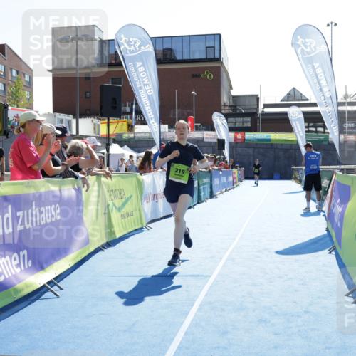 09.08.2026 - GEWOBA Citytriathlon Bremen Yannick Fuchs http://msf.ph/oto/9940548 09.08.2026 15:39:56 Ziel 219, 233, 478 meine-sportfotos.de
