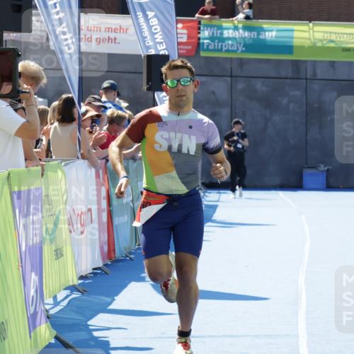 09.08.2026 - GEWOBA Citytriathlon Bremen Yannick Fuchs http://msf.ph/oto/9940586 09.08.2026 13:42:41 Ziel 604 meine-sportfotos.de