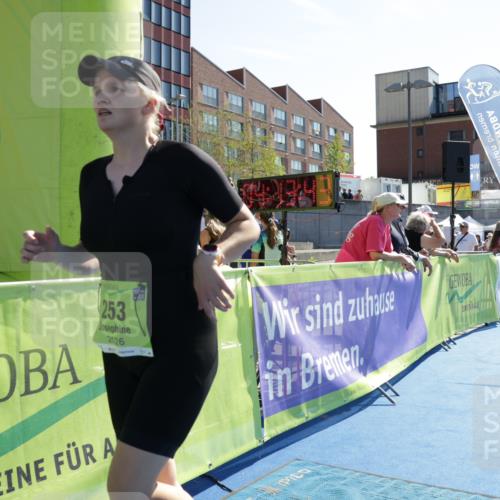 09.08.2026 - GEWOBA Citytriathlon Bremen Yannick Fuchs http://msf.ph/oto/9940587 09.08.2026 15:40:06 Ziel 253 meine-sportfotos.de