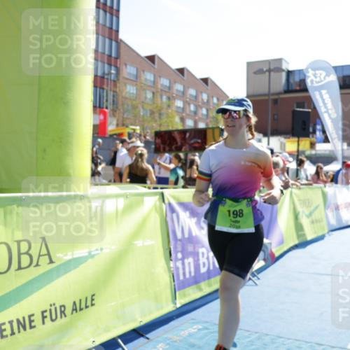 09.08.2026 - GEWOBA Citytriathlon Bremen Yannick Fuchs http://msf.ph/oto/9940634 09.08.2026 15:40:51 Ziel 198, 366 meine-sportfotos.de