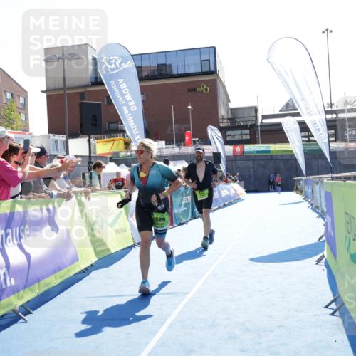 09.08.2026 - GEWOBA Citytriathlon Bremen Yannick Fuchs http://msf.ph/oto/9940664 09.08.2026 15:41:04 Ziel 422, 525 meine-sportfotos.de