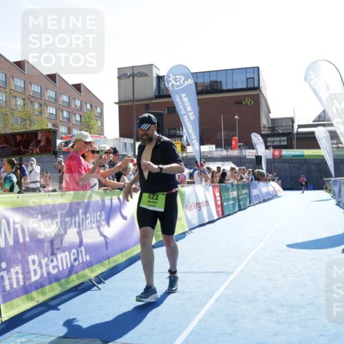 09.08.2026 - GEWOBA Citytriathlon Bremen Yannick Fuchs http://msf.ph/oto/9940671 09.08.2026 15:41:06 Ziel 422, 525 meine-sportfotos.de