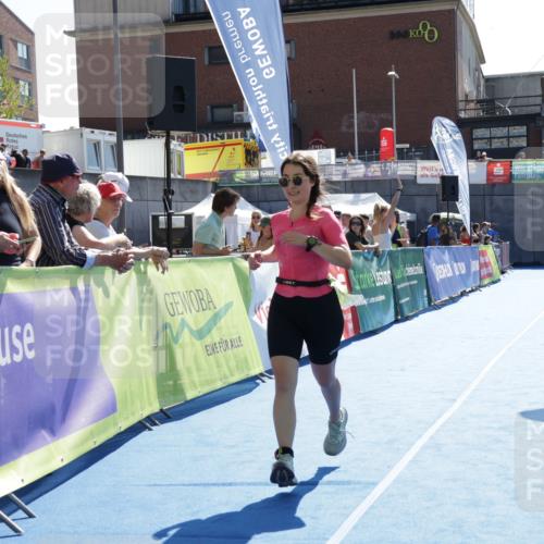 09.08.2026 - GEWOBA Citytriathlon Bremen Yannick Fuchs http://msf.ph/oto/9940696 09.08.2026 15:41:16 Ziel 267 meine-sportfotos.de
