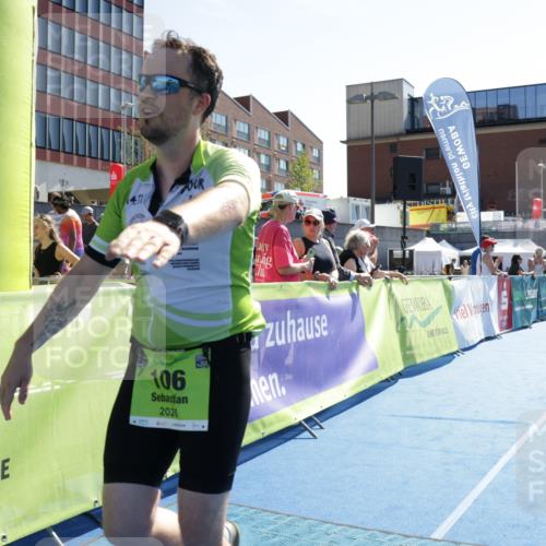 09.08.2026 - GEWOBA Citytriathlon Bremen Yannick Fuchs http://msf.ph/oto/9940770 09.08.2026 15:41:44 Ziel 106, 446 meine-sportfotos.de
