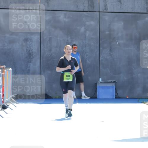 09.08.2026 - GEWOBA Citytriathlon Bremen Yannick Fuchs http://msf.ph/oto/9940773 09.08.2026 15:41:51 Ziel  meine-sportfotos.de