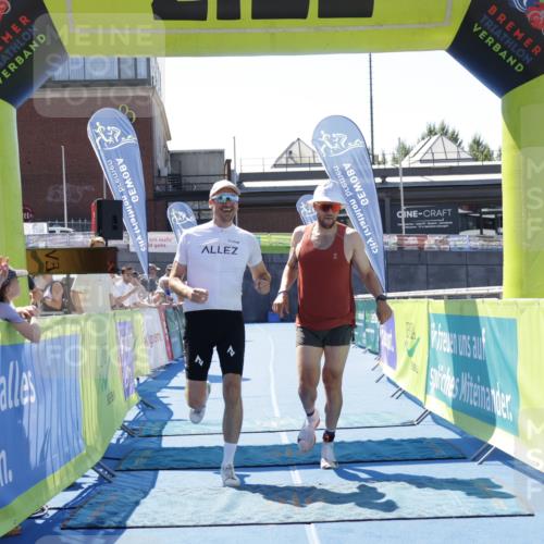09.08.2026 - GEWOBA Citytriathlon Bremen Yannick Fuchs http://msf.ph/oto/9940787 09.08.2026 13:45:06 Ziel 1121 meine-sportfotos.de