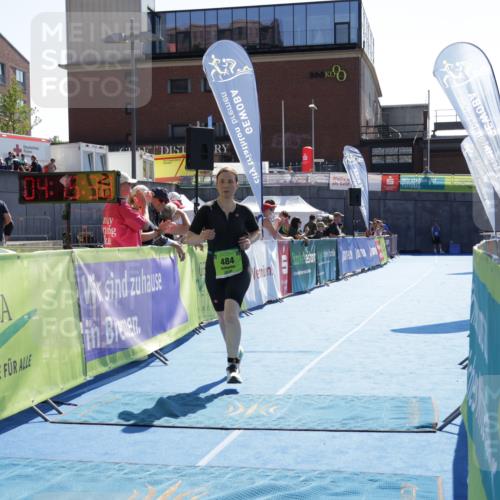09.08.2026 - GEWOBA Citytriathlon Bremen Yannick Fuchs http://msf.ph/oto/9940788 09.08.2026 15:42:01 Ziel 484 meine-sportfotos.de