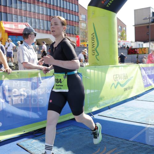 09.08.2026 - GEWOBA Citytriathlon Bremen Yannick Fuchs http://msf.ph/oto/9940800 09.08.2026 15:42:03 Ziel 484 meine-sportfotos.de
