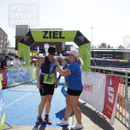 09.08.2026 - GEWOBA Citytriathlon Bremen Yannick Fuchs http://msf.ph/oto/9940803 09.08.2026 15:42:34 Ziel 246 meine-sportfotos.de