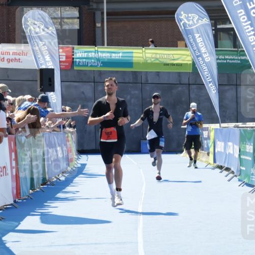 09.08.2026 - GEWOBA Citytriathlon Bremen Yannick Fuchs http://msf.ph/oto/9940859 09.08.2026 13:46:55 Ziel 595, 682 meine-sportfotos.de