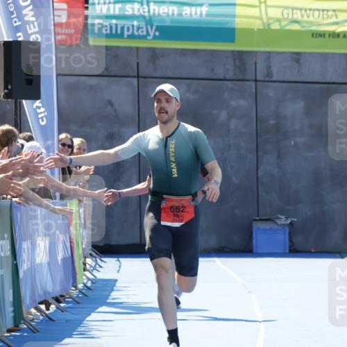 09.08.2026 - GEWOBA Citytriathlon Bremen Yannick Fuchs http://msf.ph/oto/9940890 09.08.2026 13:48:04 Ziel 562, 789 meine-sportfotos.de