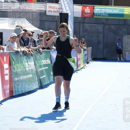 09.08.2026 - GEWOBA Citytriathlon Bremen Yannick Fuchs http://msf.ph/oto/9940894 09.08.2026 15:43:35 Ziel 332 meine-sportfotos.de