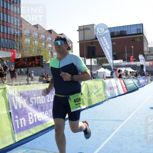 09.08.2026 - GEWOBA Citytriathlon Bremen Yannick Fuchs http://msf.ph/oto/9940924 09.08.2026 15:43:55 Ziel 408 meine-sportfotos.de