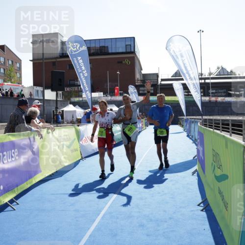 09.08.2026 - GEWOBA Citytriathlon Bremen Yannick Fuchs http://msf.ph/oto/9940952 09.08.2026 15:44:04 Ziel 445, 469, 512 meine-sportfotos.de