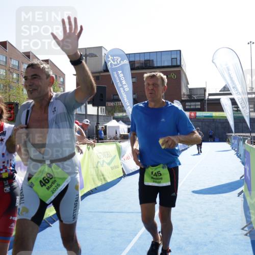 09.08.2026 - GEWOBA Citytriathlon Bremen Yannick Fuchs http://msf.ph/oto/9940970 09.08.2026 15:44:06 Ziel 445, 469, 512 meine-sportfotos.de