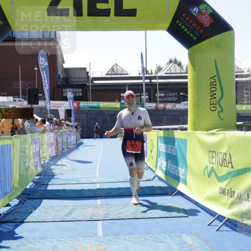 09.08.2026 - GEWOBA Citytriathlon Bremen Yannick Fuchs http://msf.ph/oto/9940974 09.08.2026 13:49:19 Ziel 577 meine-sportfotos.de