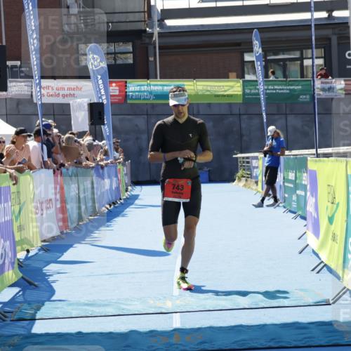 09.08.2026 - GEWOBA Citytriathlon Bremen Yannick Fuchs http://msf.ph/oto/9940998 09.08.2026 13:50:00 Ziel 743 meine-sportfotos.de