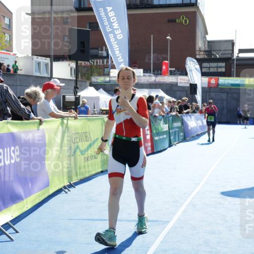 09.08.2026 - GEWOBA Citytriathlon Bremen Yannick Fuchs http://msf.ph/oto/9941051 09.08.2026 15:44:48 Ziel 248, 298 meine-sportfotos.de
