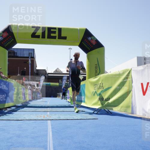 09.08.2026 - GEWOBA Citytriathlon Bremen Yannick Fuchs http://msf.ph/oto/9941091 09.08.2026 13:51:19 Ziel 767 meine-sportfotos.de