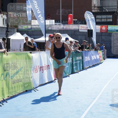 09.08.2026 - GEWOBA Citytriathlon Bremen Yannick Fuchs http://msf.ph/oto/9941112 09.08.2026 15:45:50 Ziel 518 meine-sportfotos.de