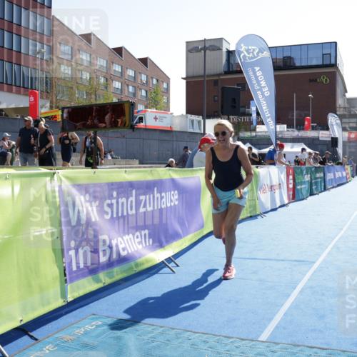 09.08.2026 - GEWOBA Citytriathlon Bremen Yannick Fuchs http://msf.ph/oto/9941118 09.08.2026 15:45:52 Ziel 518 meine-sportfotos.de