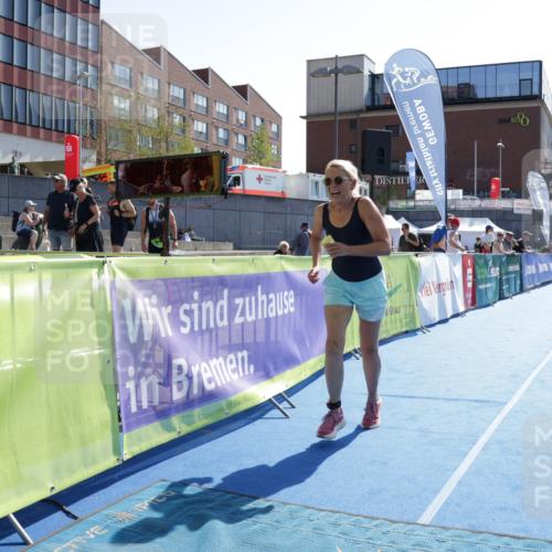 09.08.2026 - GEWOBA Citytriathlon Bremen Yannick Fuchs http://msf.ph/oto/9941120 09.08.2026 15:45:52 Ziel 518 meine-sportfotos.de