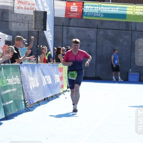 09.08.2026 - GEWOBA Citytriathlon Bremen Yannick Fuchs http://msf.ph/oto/9941135 09.08.2026 15:47:01 Ziel  meine-sportfotos.de