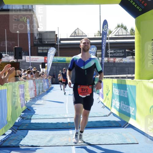 09.08.2026 - GEWOBA Citytriathlon Bremen Yannick Fuchs http://msf.ph/oto/9941149 09.08.2026 13:52:01 Ziel 572, 675, 1148 meine-sportfotos.de