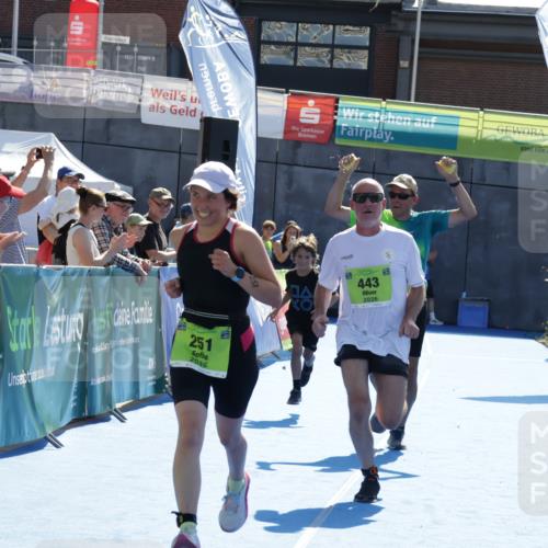 09.08.2026 - GEWOBA Citytriathlon Bremen Yannick Fuchs http://msf.ph/oto/9941160 09.08.2026 15:47:27 Ziel 251, 443 meine-sportfotos.de