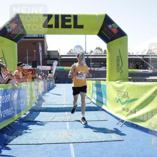 09.08.2026 - GEWOBA Citytriathlon Bremen Yannick Fuchs http://msf.ph/oto/9941171 09.08.2026 13:52:06 Ziel 675, 1148 meine-sportfotos.de