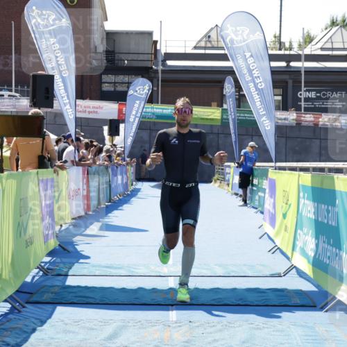 09.08.2026 - GEWOBA Citytriathlon Bremen Yannick Fuchs http://msf.ph/oto/9941186 09.08.2026 13:52:23 Ziel 740 meine-sportfotos.de