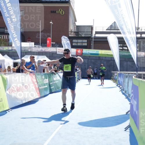 09.08.2026 - GEWOBA Citytriathlon Bremen Yannick Fuchs http://msf.ph/oto/9941191 09.08.2026 15:47:48 Ziel 447 meine-sportfotos.de
