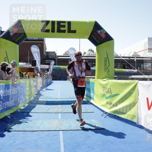 09.08.2026 - GEWOBA Citytriathlon Bremen Yannick Fuchs http://msf.ph/oto/9941226 09.08.2026 13:52:35 Ziel 808 meine-sportfotos.de