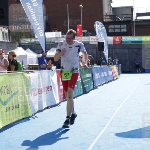 09.08.2026 - GEWOBA Citytriathlon Bremen Yannick Fuchs http://msf.ph/oto/9941246 09.08.2026 15:50:01 Ziel 407 meine-sportfotos.de