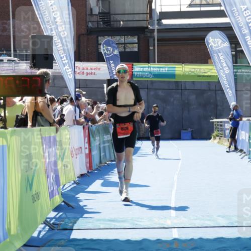 09.08.2026 - GEWOBA Citytriathlon Bremen Yannick Fuchs http://msf.ph/oto/9941249 09.08.2026 13:52:56 Ziel 658, 878 meine-sportfotos.de