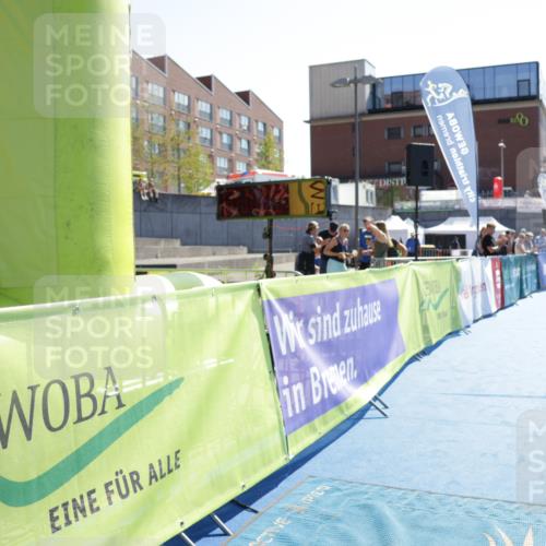 09.08.2026 - GEWOBA Citytriathlon Bremen Yannick Fuchs http://msf.ph/oto/9941275 09.08.2026 15:52:05 Ziel 107 meine-sportfotos.de