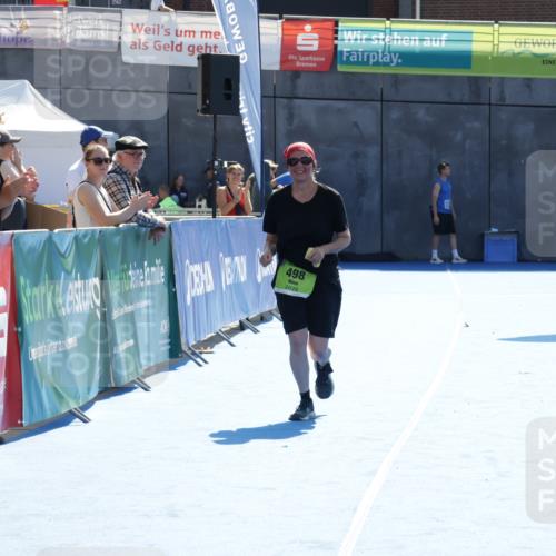 09.08.2026 - GEWOBA Citytriathlon Bremen Yannick Fuchs http://msf.ph/oto/9941284 09.08.2026 15:52:40 Ziel 498 meine-sportfotos.de