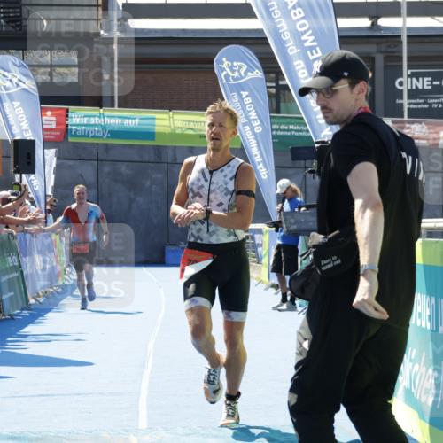 09.08.2026 - GEWOBA Citytriathlon Bremen Yannick Fuchs http://msf.ph/oto/9941297 09.08.2026 13:53:33 Ziel 623, 702 meine-sportfotos.de