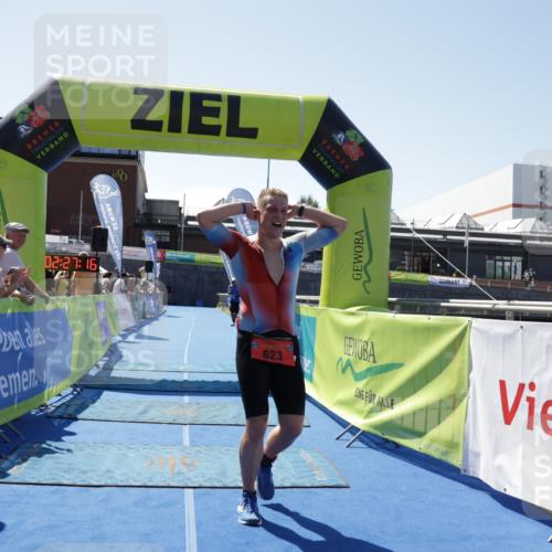 09.08.2026 - GEWOBA Citytriathlon Bremen Yannick Fuchs http://msf.ph/oto/9941323 09.08.2026 13:53:39 Ziel 623 meine-sportfotos.de
