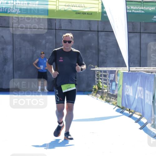 09.08.2026 - GEWOBA Citytriathlon Bremen Yannick Fuchs http://msf.ph/oto/9941344 09.08.2026 15:55:18 Ziel  meine-sportfotos.de