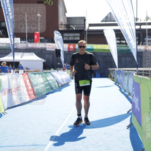 09.08.2026 - GEWOBA Citytriathlon Bremen Yannick Fuchs http://msf.ph/oto/9941347 09.08.2026 15:55:22 Ziel 427 meine-sportfotos.de