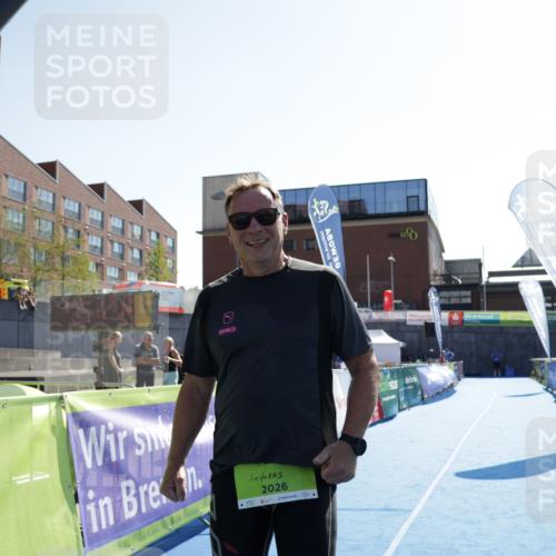 09.08.2026 - GEWOBA Citytriathlon Bremen Yannick Fuchs http://msf.ph/oto/9941364 09.08.2026 15:55:25 Ziel 427 meine-sportfotos.de