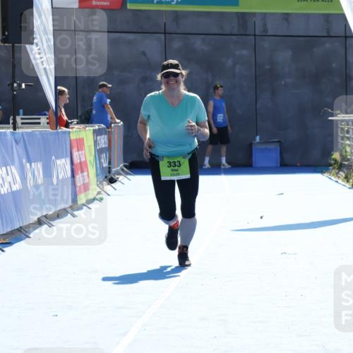 09.08.2026 - GEWOBA Citytriathlon Bremen Yannick Fuchs http://msf.ph/oto/9941371 09.08.2026 15:56:40 Ziel 333 meine-sportfotos.de
