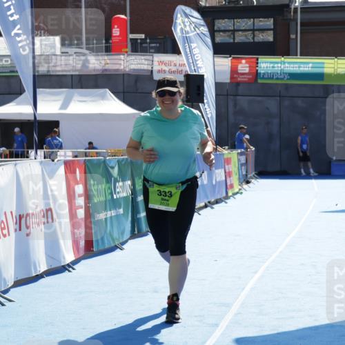 09.08.2026 - GEWOBA Citytriathlon Bremen Yannick Fuchs http://msf.ph/oto/9941374 09.08.2026 15:56:43 Ziel 333 meine-sportfotos.de