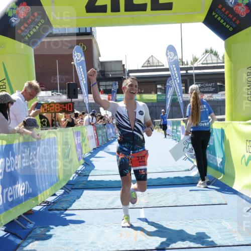 09.08.2026 - GEWOBA Citytriathlon Bremen Yannick Fuchs http://msf.ph/oto/9941409 09.08.2026 13:55:03 Ziel 705, 775 meine-sportfotos.de