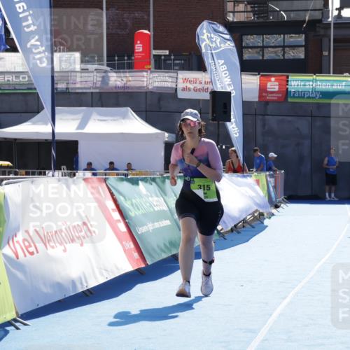 09.08.2026 - GEWOBA Citytriathlon Bremen Yannick Fuchs http://msf.ph/oto/9941417 09.08.2026 15:58:11 Ziel 315 meine-sportfotos.de