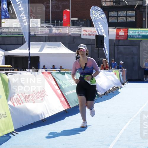 09.08.2026 - GEWOBA Citytriathlon Bremen Yannick Fuchs http://msf.ph/oto/9941419 09.08.2026 15:58:11 Ziel 315 meine-sportfotos.de